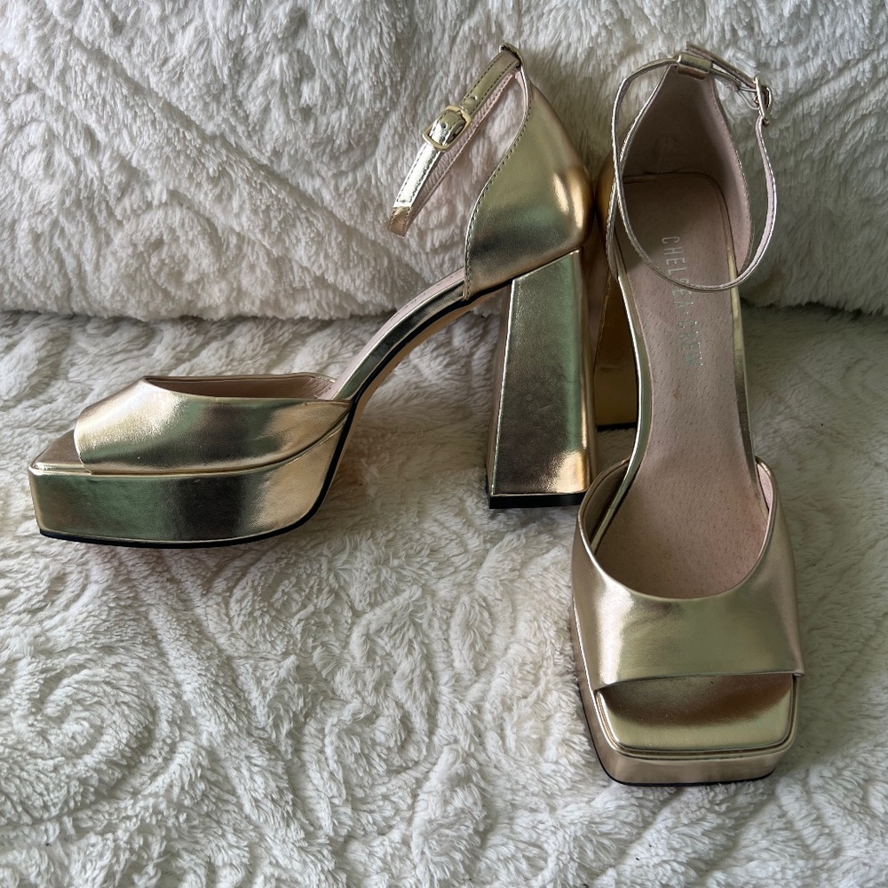 Disco metallic platform heels